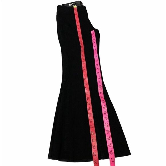 𝅺🆕 UO BDG Cropped Flare Raw Hem Jeans - Picture 9 of 9